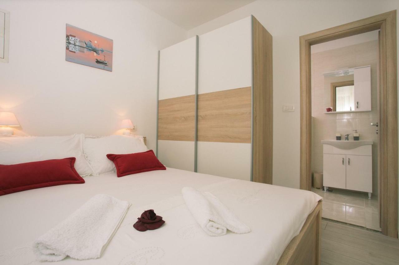 Apartments Kampanel Kastela Exterior photo